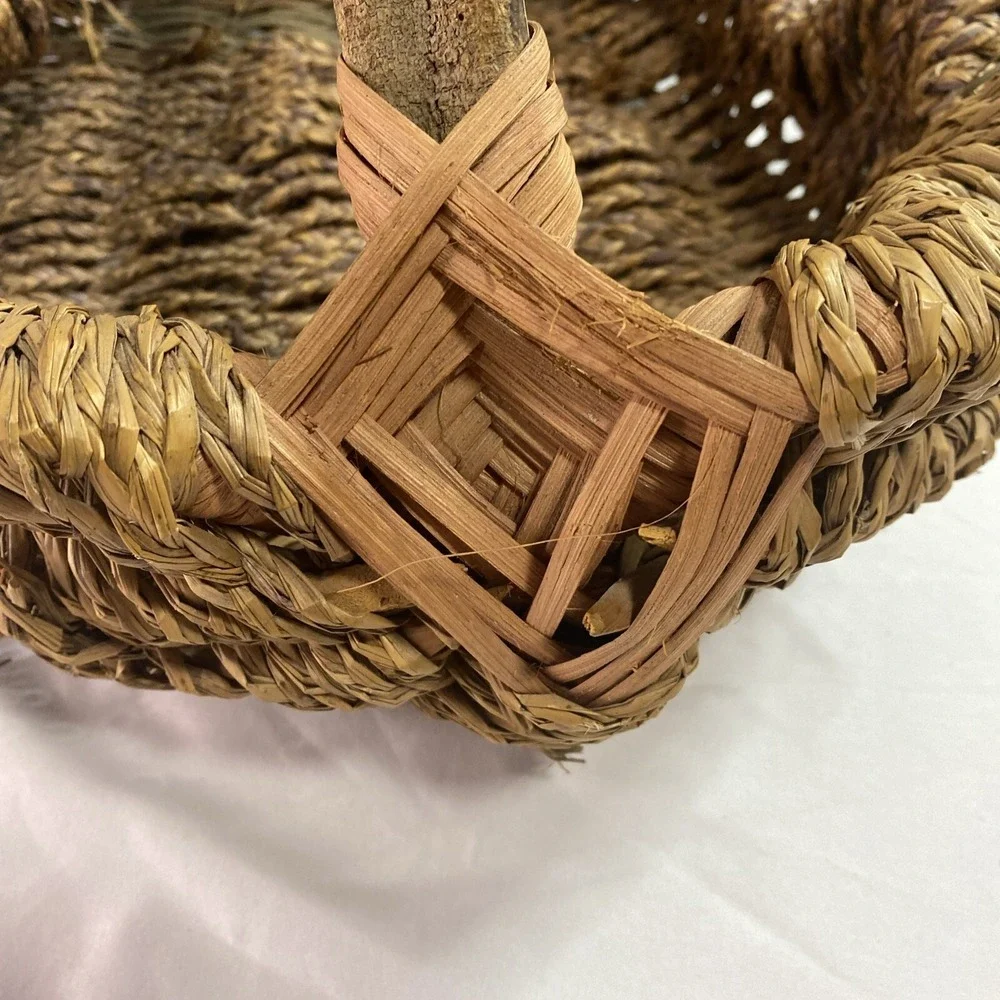 VTG Rustic Woven Basket Tree Branch Handle Boho Farmhouse Primitive Decor Cottag